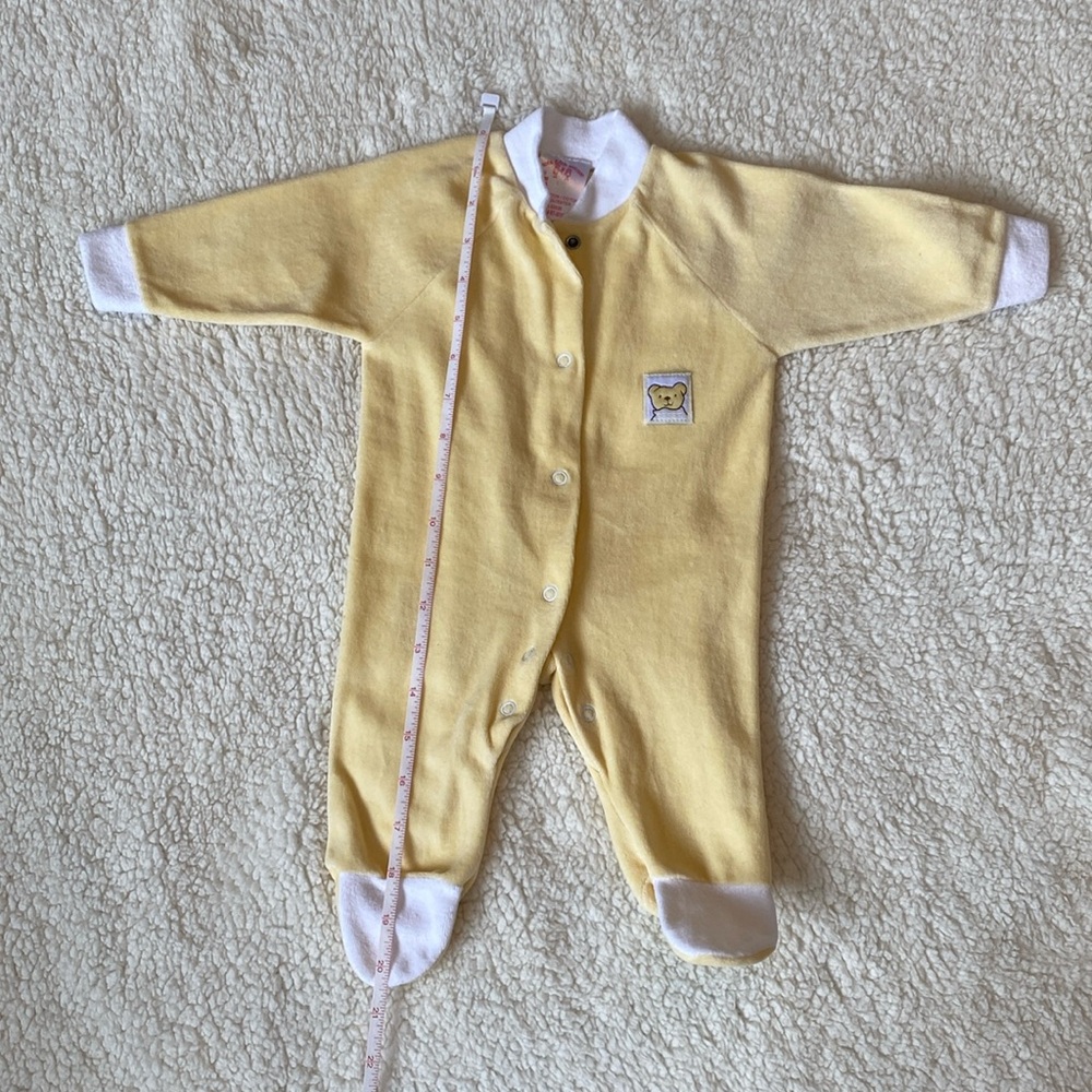 2/$20 | LIKE NEW | VINTAGE BABY | 3-6M | Footed sleeper | 90s | 2000s | unisex